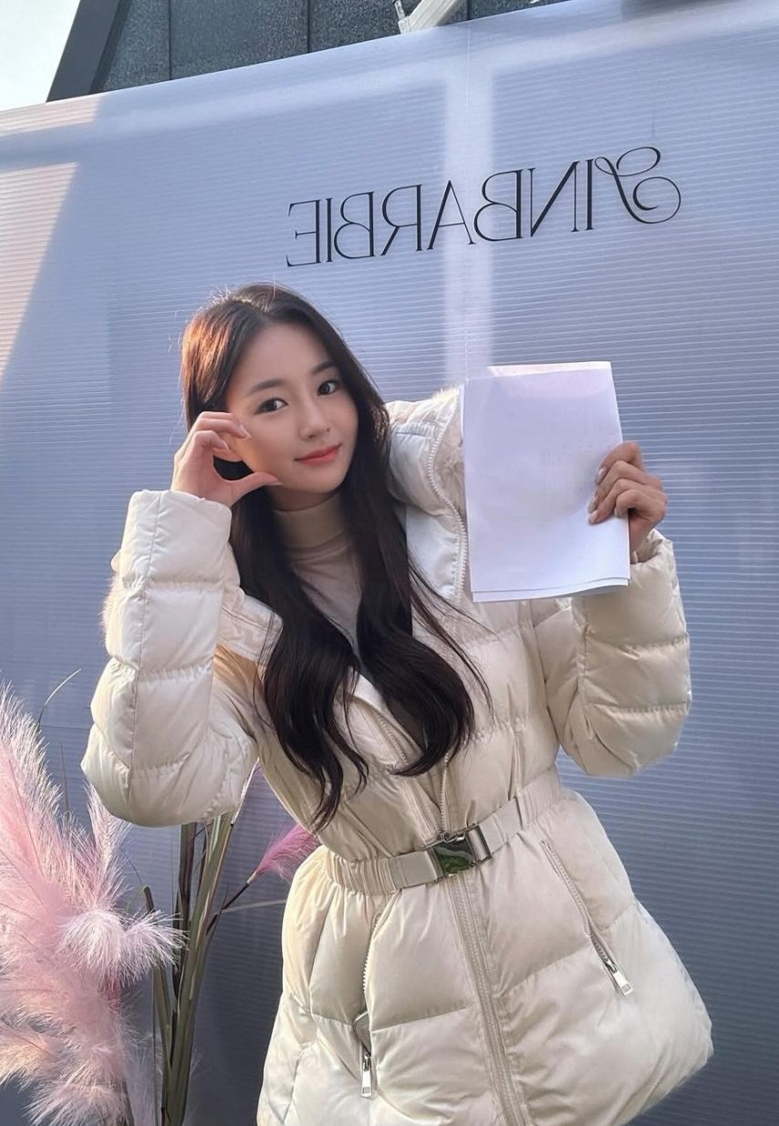 릴스 여신 유나몽.jpg