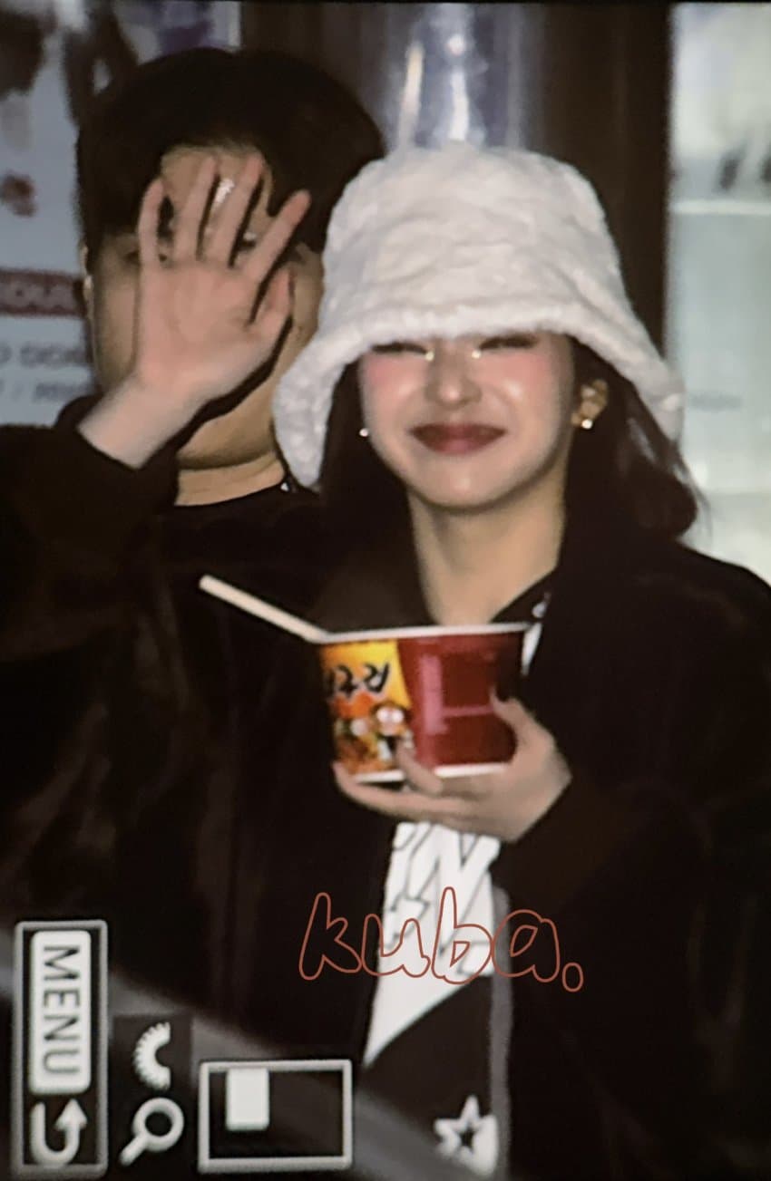 흔한 걸그룹 막내의 퇴근짤  [베이비몬스터] 치키타