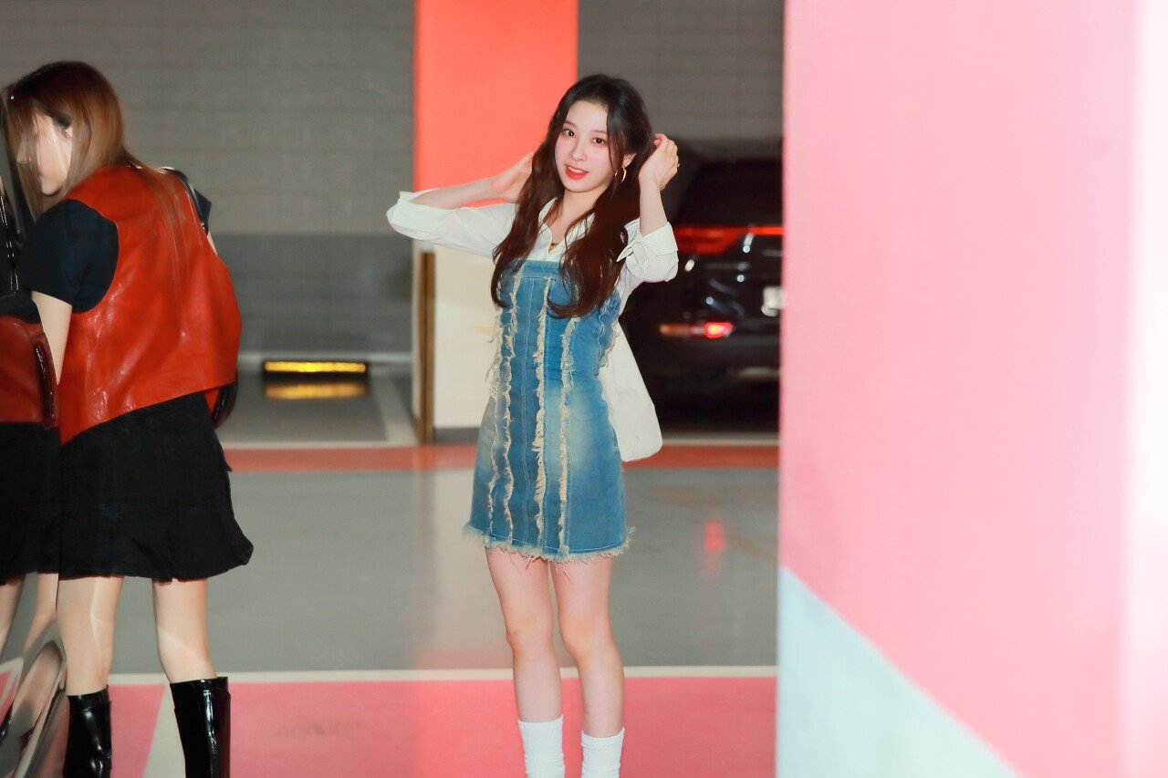 로켓펀치 윤경