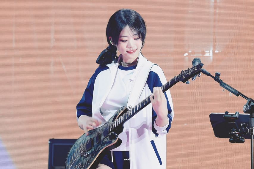 QWER 히나