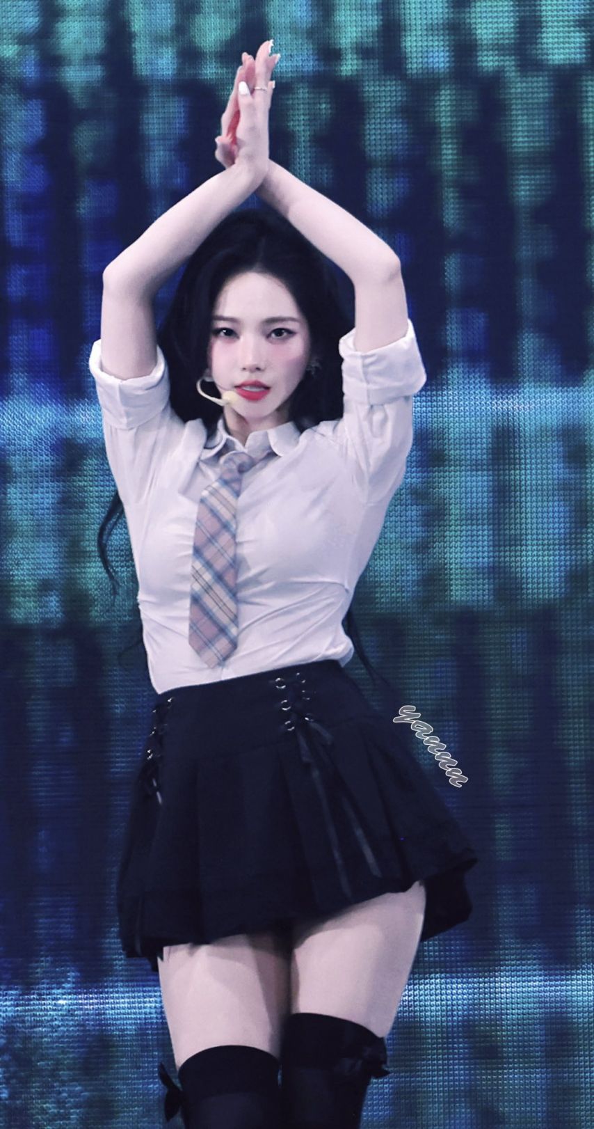 고급지고 섹시한 미모의 정점이였던 에스파 카리나 첫사랑니 무대