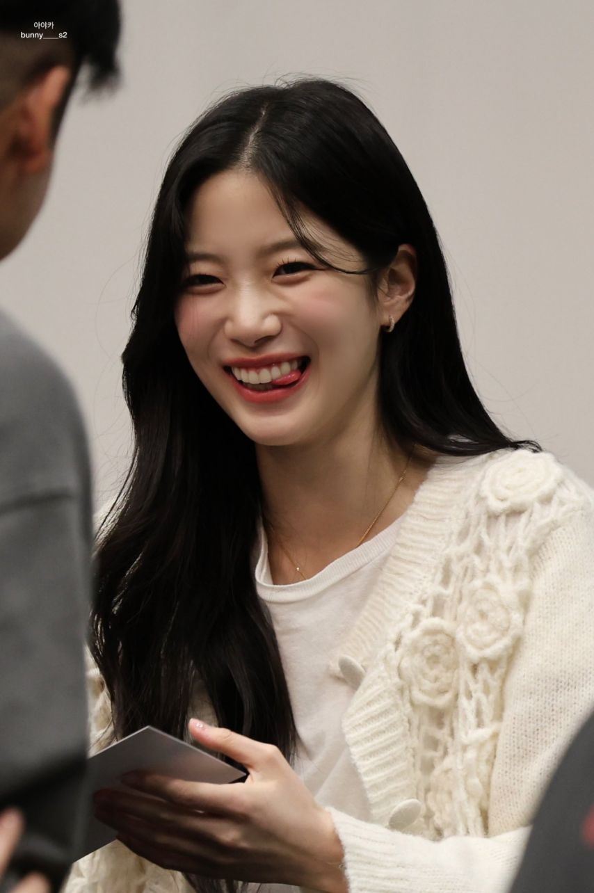 [르세라핌] 카즈하 ..... LADOR