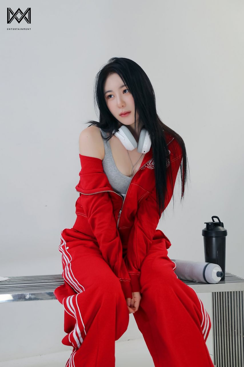이채연 시즌그리팅 비하인드