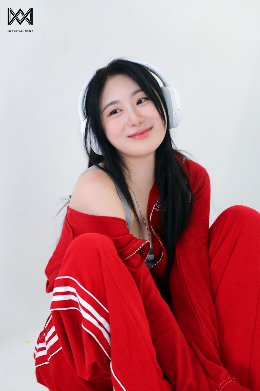 이채연 시즌그리팅 비하인드