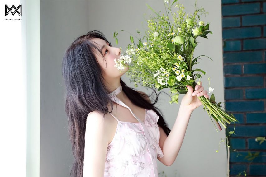 이채연 시즌그리팅 비하인드