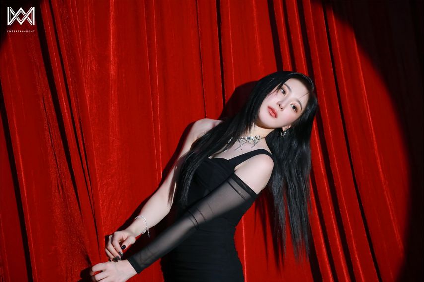 이채연 시즌그리팅 비하인드