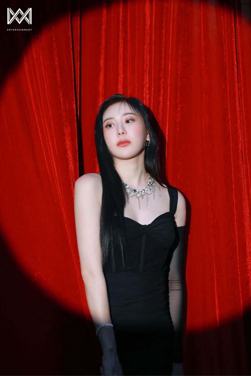 이채연 시즌그리팅 비하인드