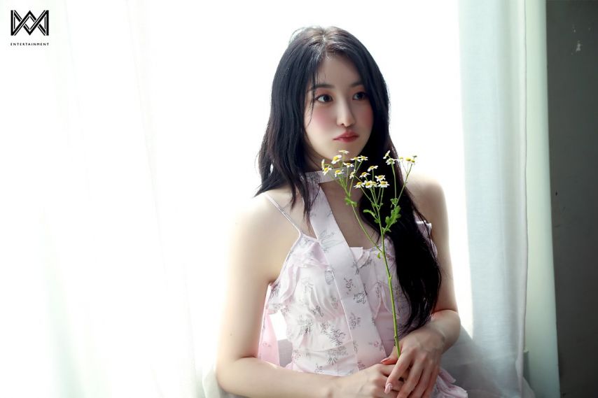 이채연 시즌그리팅 비하인드