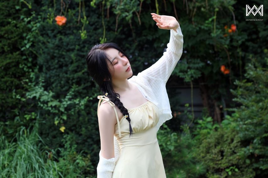 이채연 시즌그리팅 비하인드