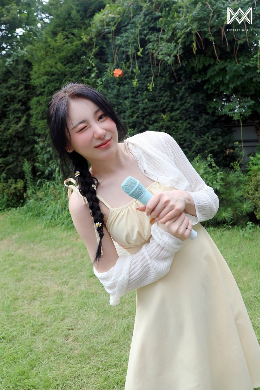 이채연 시즌그리팅 비하인드