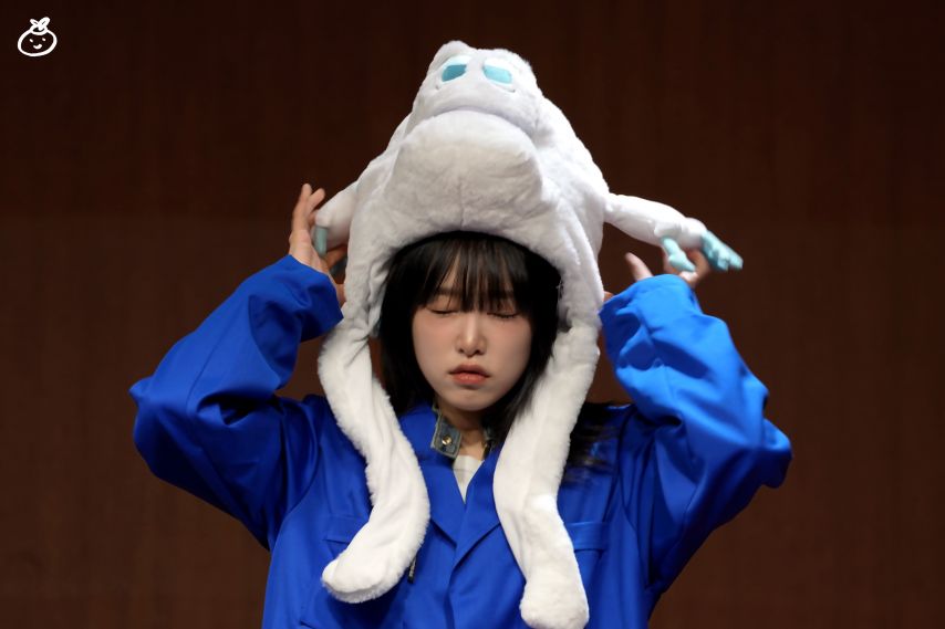 [아이즈원]  최예나 .... 시즌그리팅 팬싸