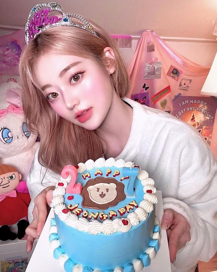 얼굴 좌우 대칭이 좋은 사장님네 정아
