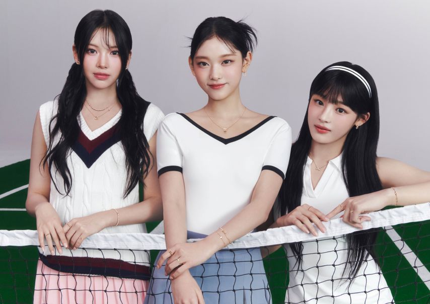 뉴진스 스톤헨지 고화질