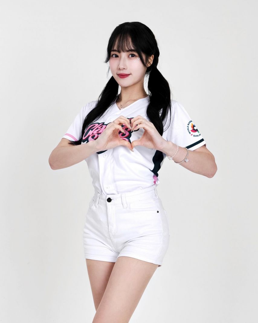 CLASSIC STARS 박선주 김나연 김도아 이아영 남민정 전은비 박민서 박선주 배수현 이정윤 이소영 이연진 박은혜