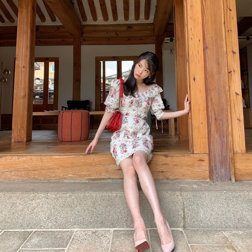 살랑살랑 아이유 셀카