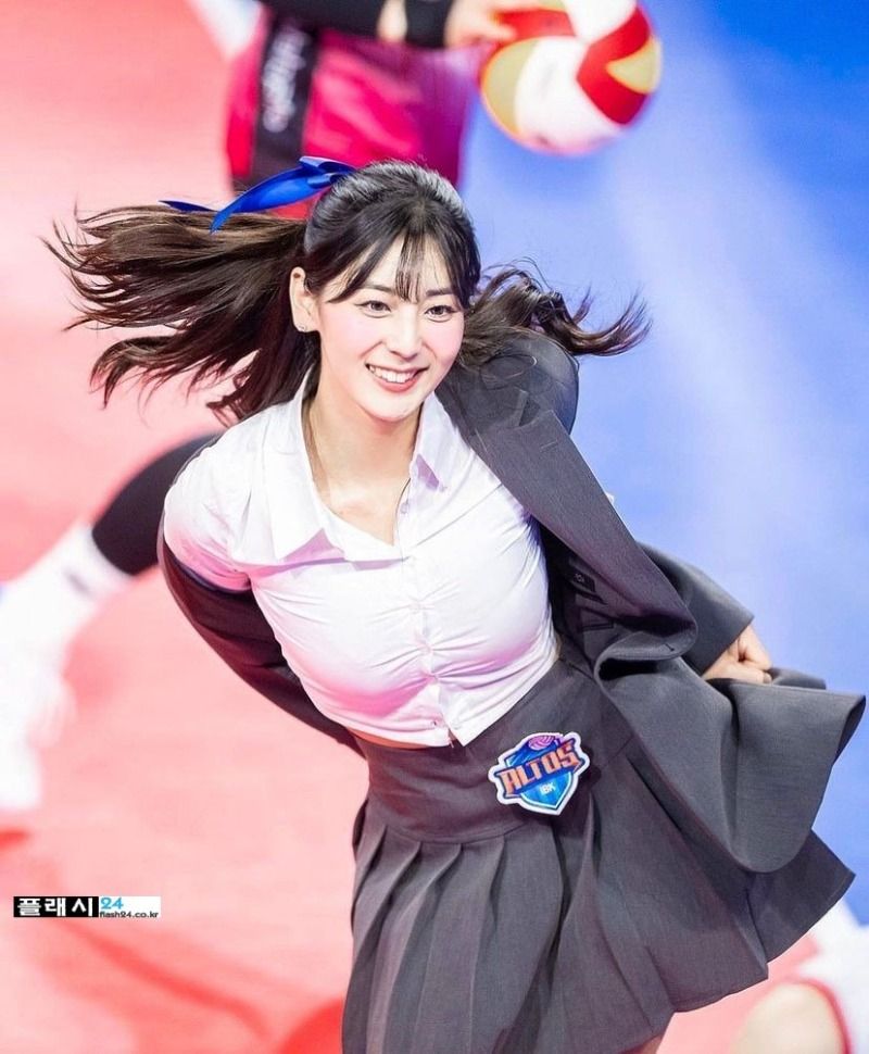 치어리더 목나경