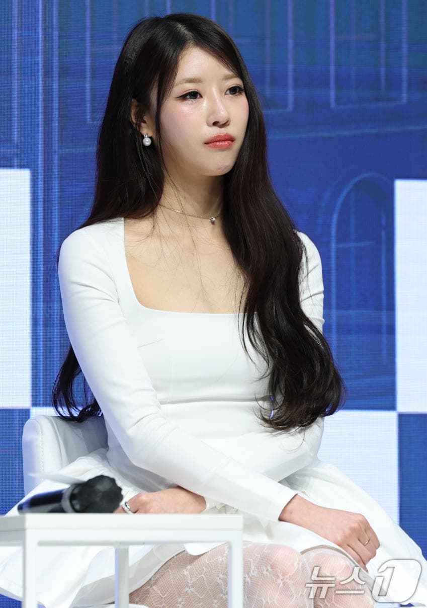 이미주 하얀 망사스타킹 허벅지 각선미 - 커플팰리스2 제작발표회