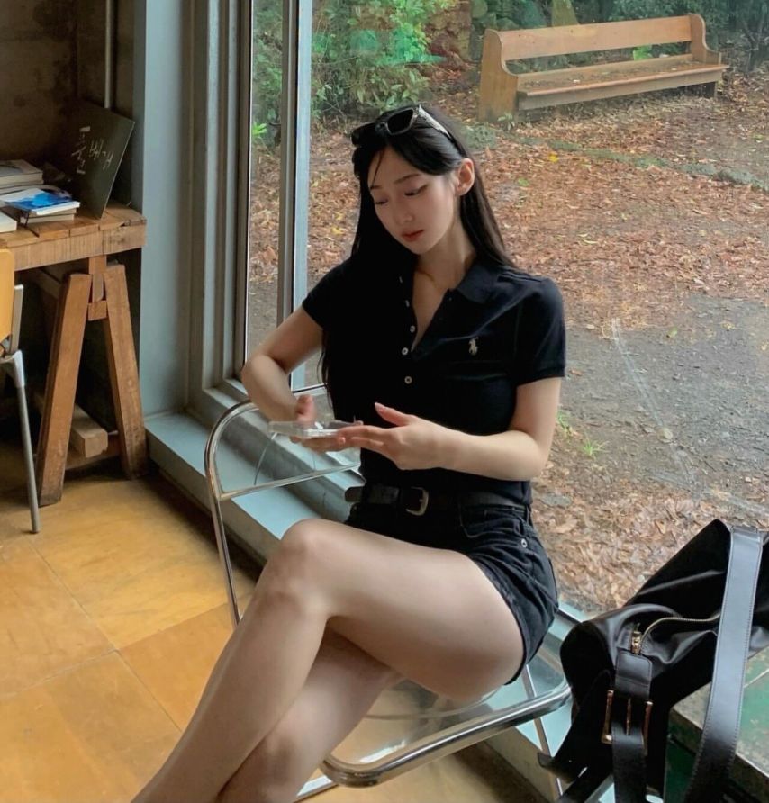 허벅지는 자신있다는 19만팔로워 민정님