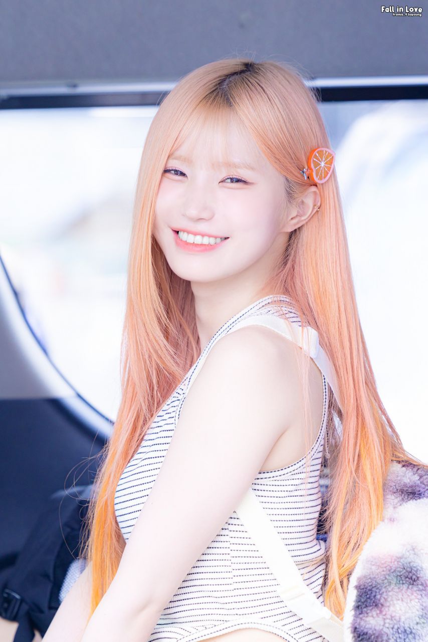 프로미스나인 송하영