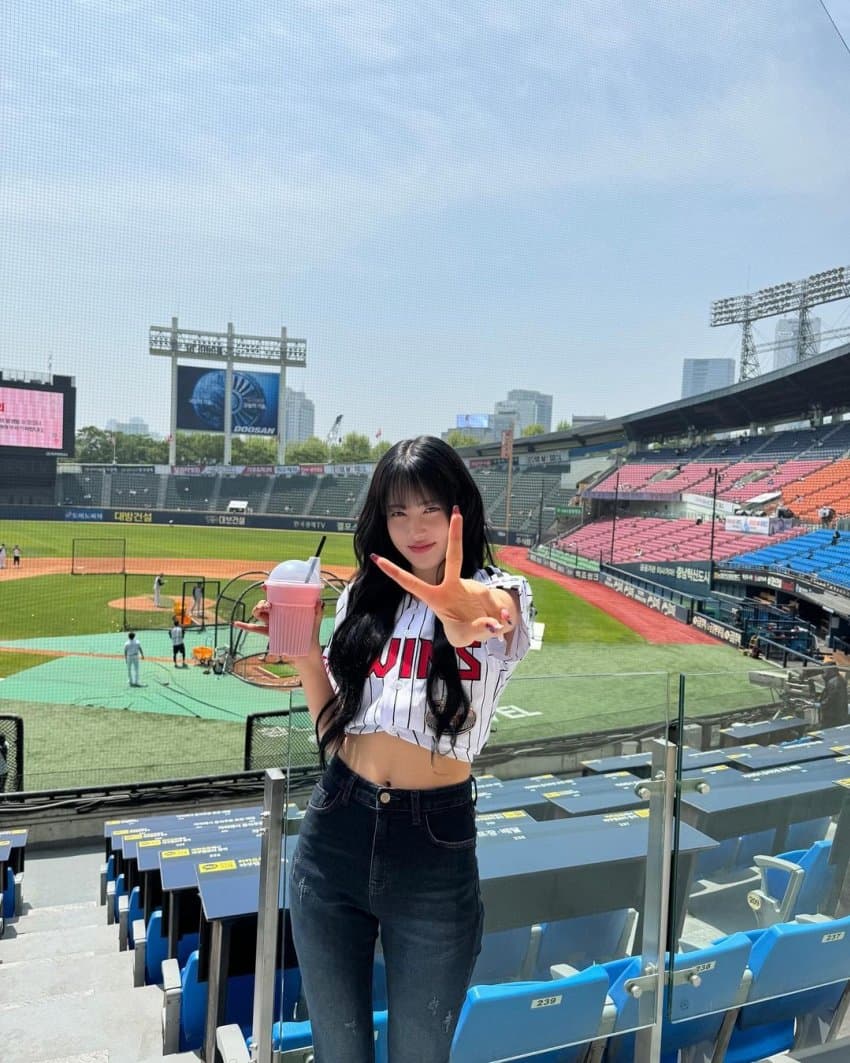 스테이씨 윤