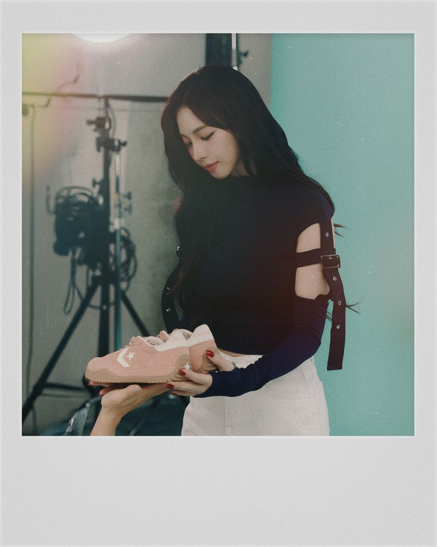 에스파 카리나 컨버스