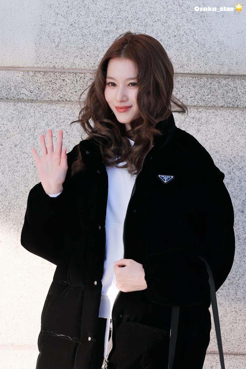 트와이스 사나