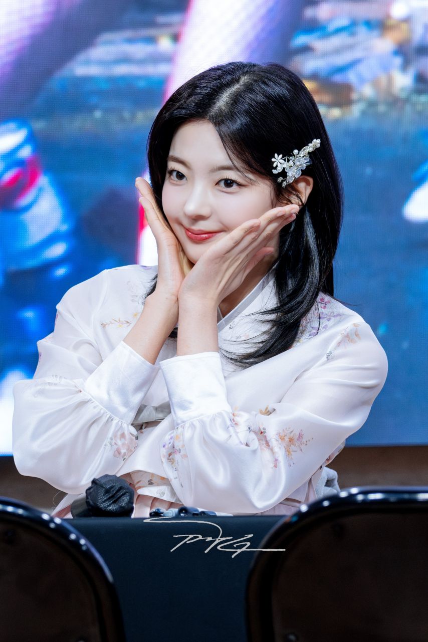 ITZY 류진 리아