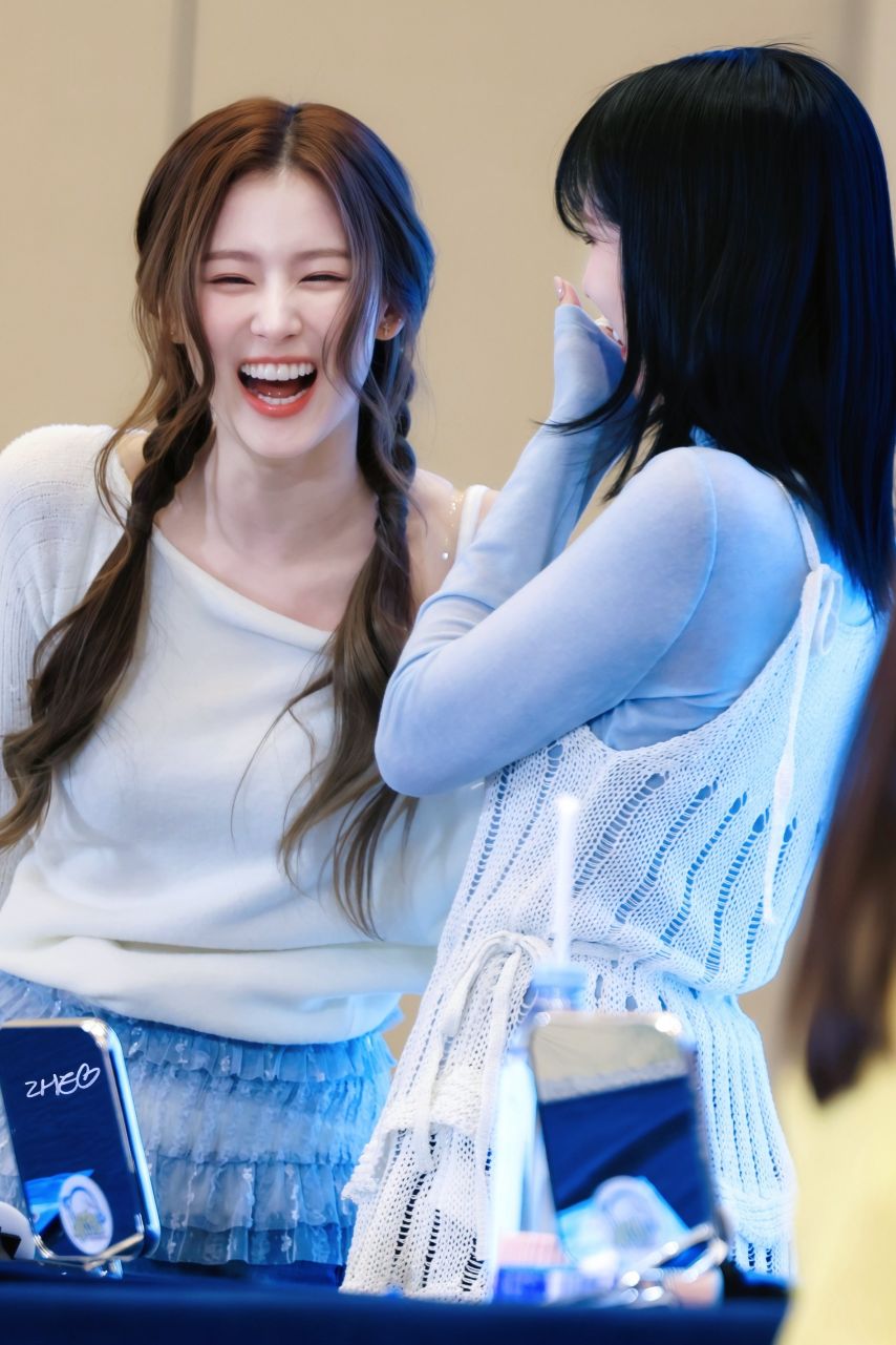 트와이스 사나