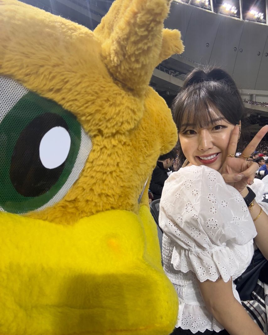 안지현