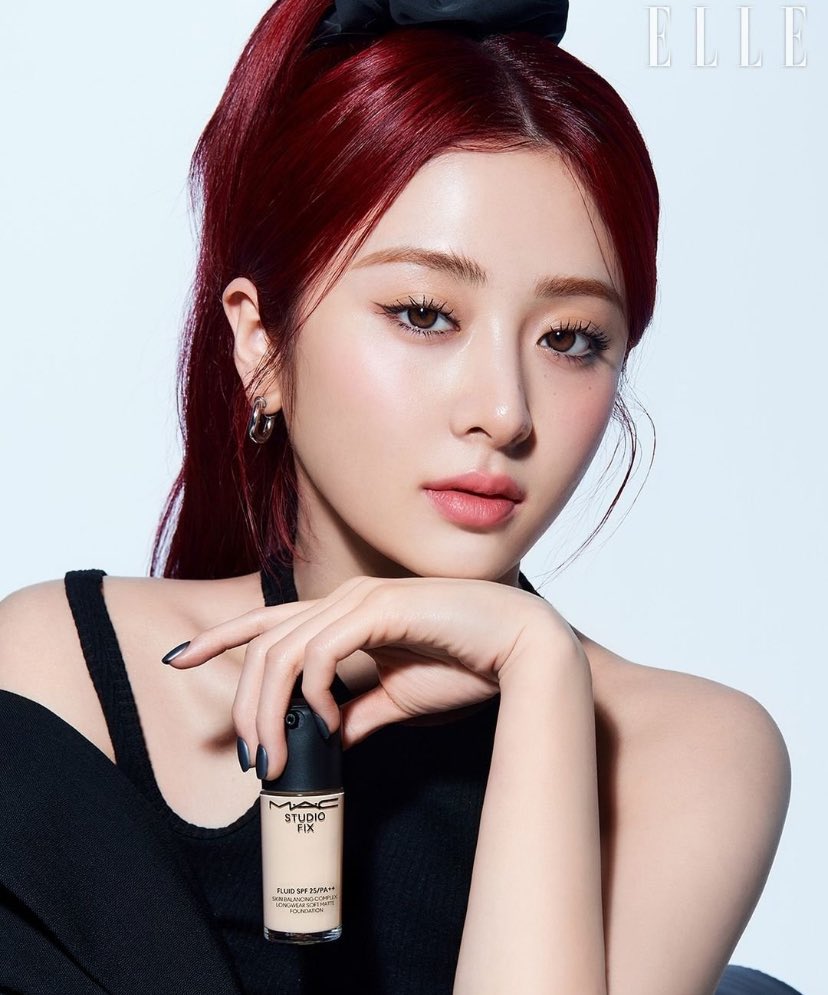르세라핌 윤진