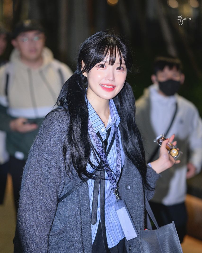최홍라