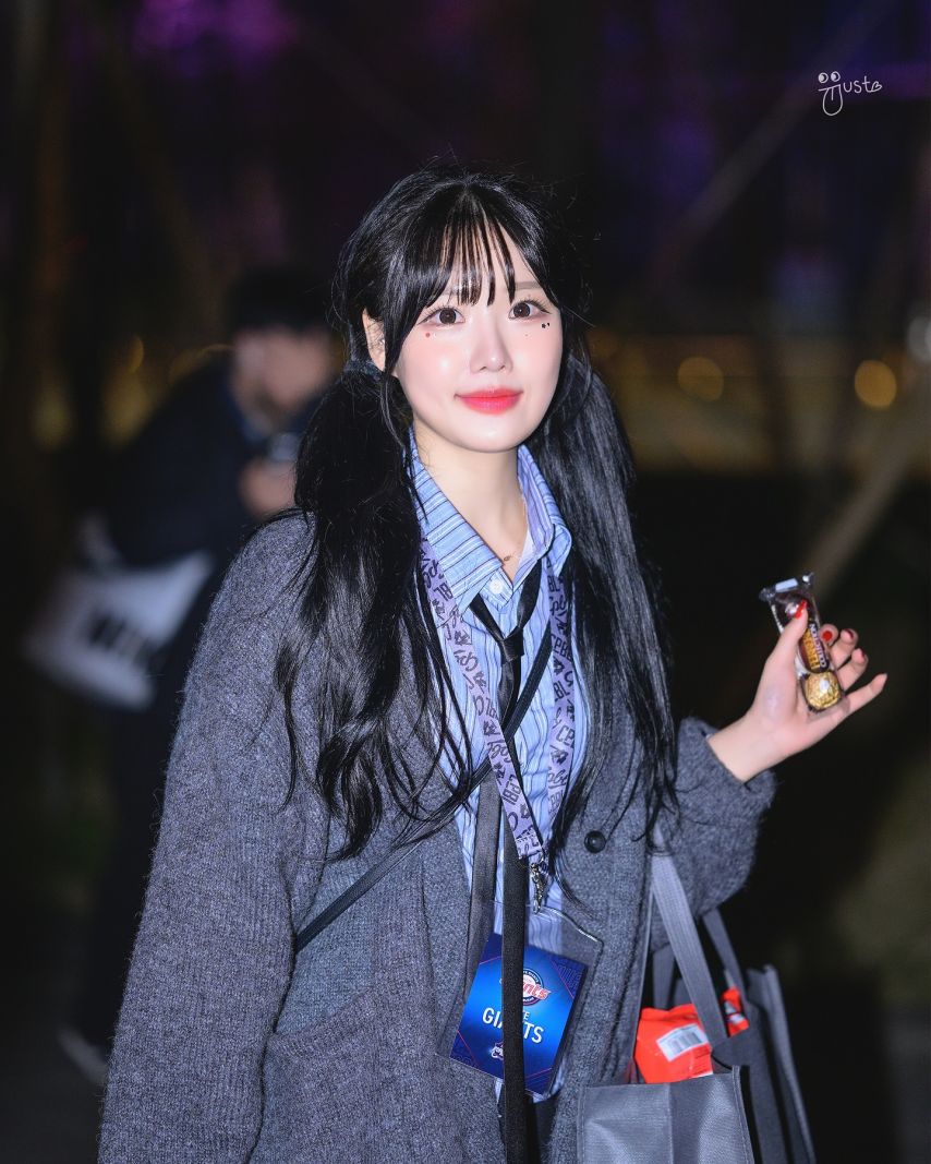 최홍라