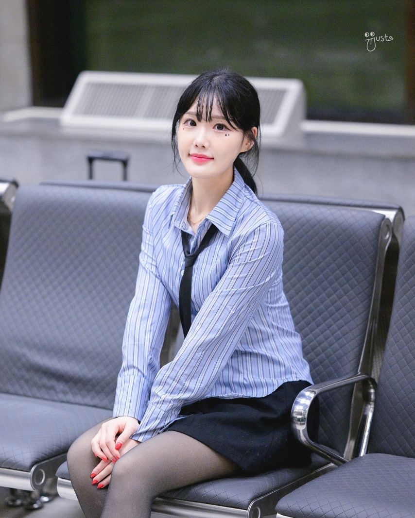 최홍라