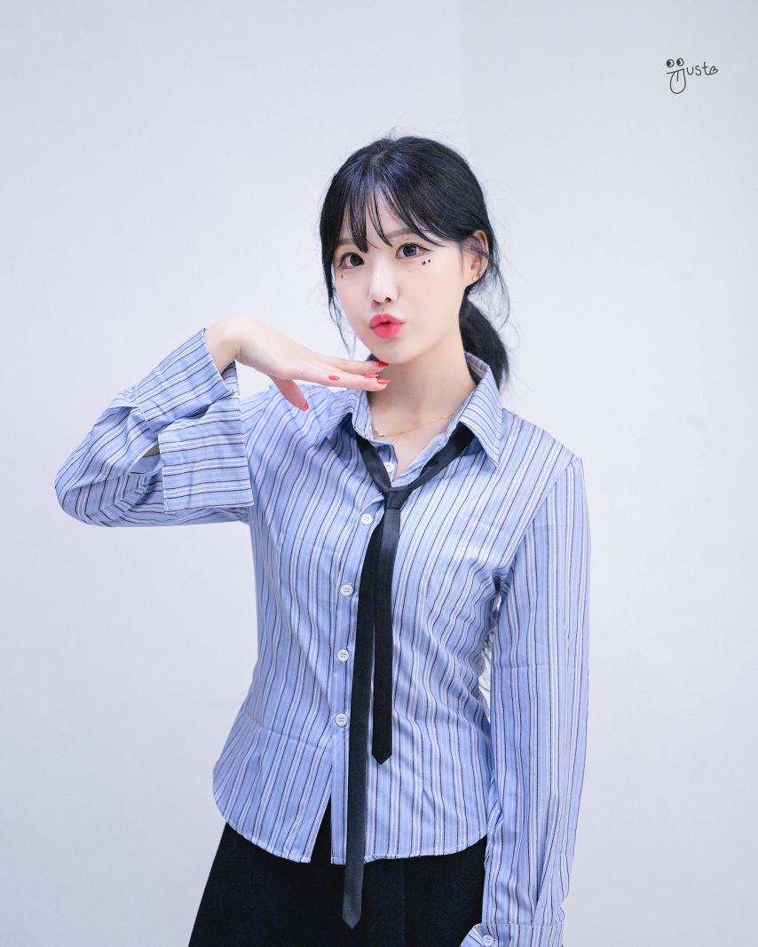 최홍라
