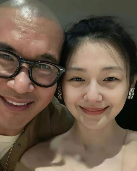 살 쏙 빠진 구준엽 계속 눈물만.. 故서희원 수목장 연기에 이웃들 항의 [SC이슈]