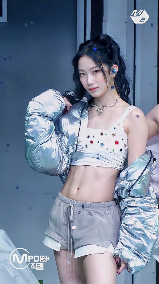 [르세라핌] 카즈하 배꼽