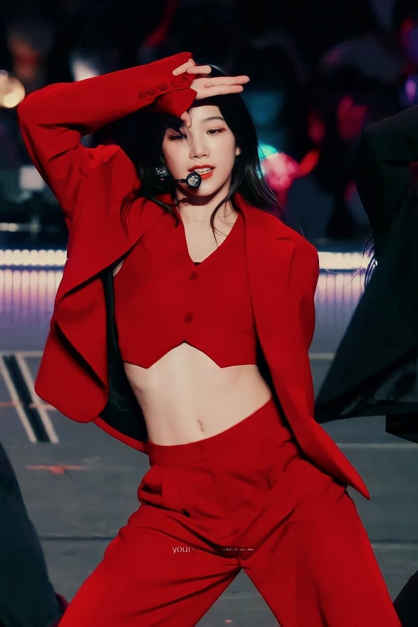[르세라핌] 카즈하 배꼽
