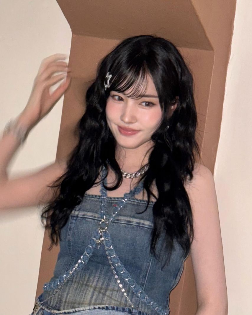 스테이씨 윤