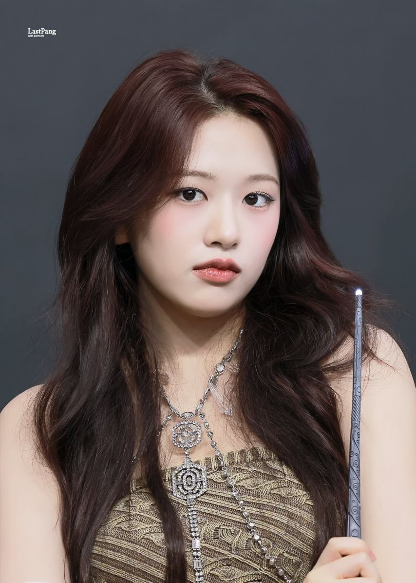 아이브 안유진