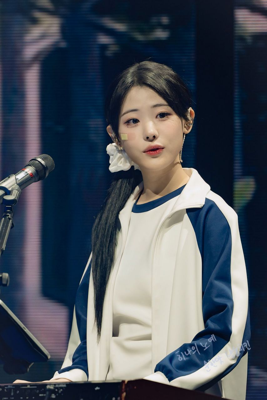 QWER 히나