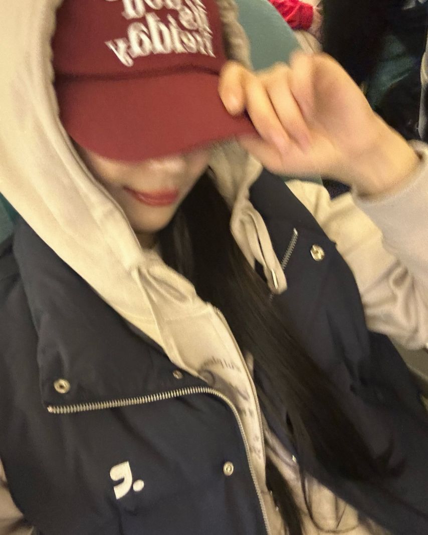엄지 VIVIZ비비지 인별