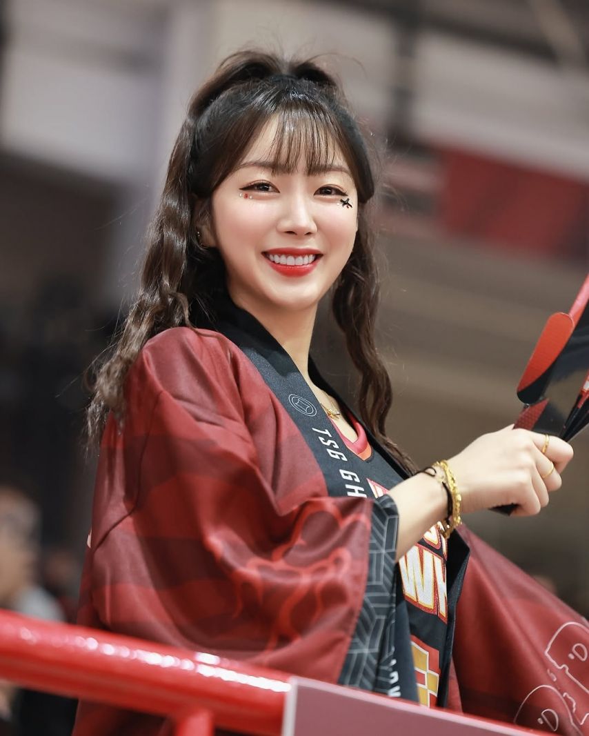 안지현
