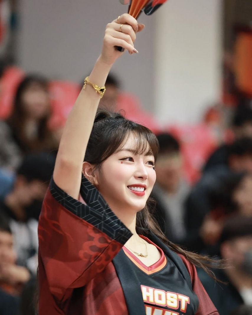 안지현