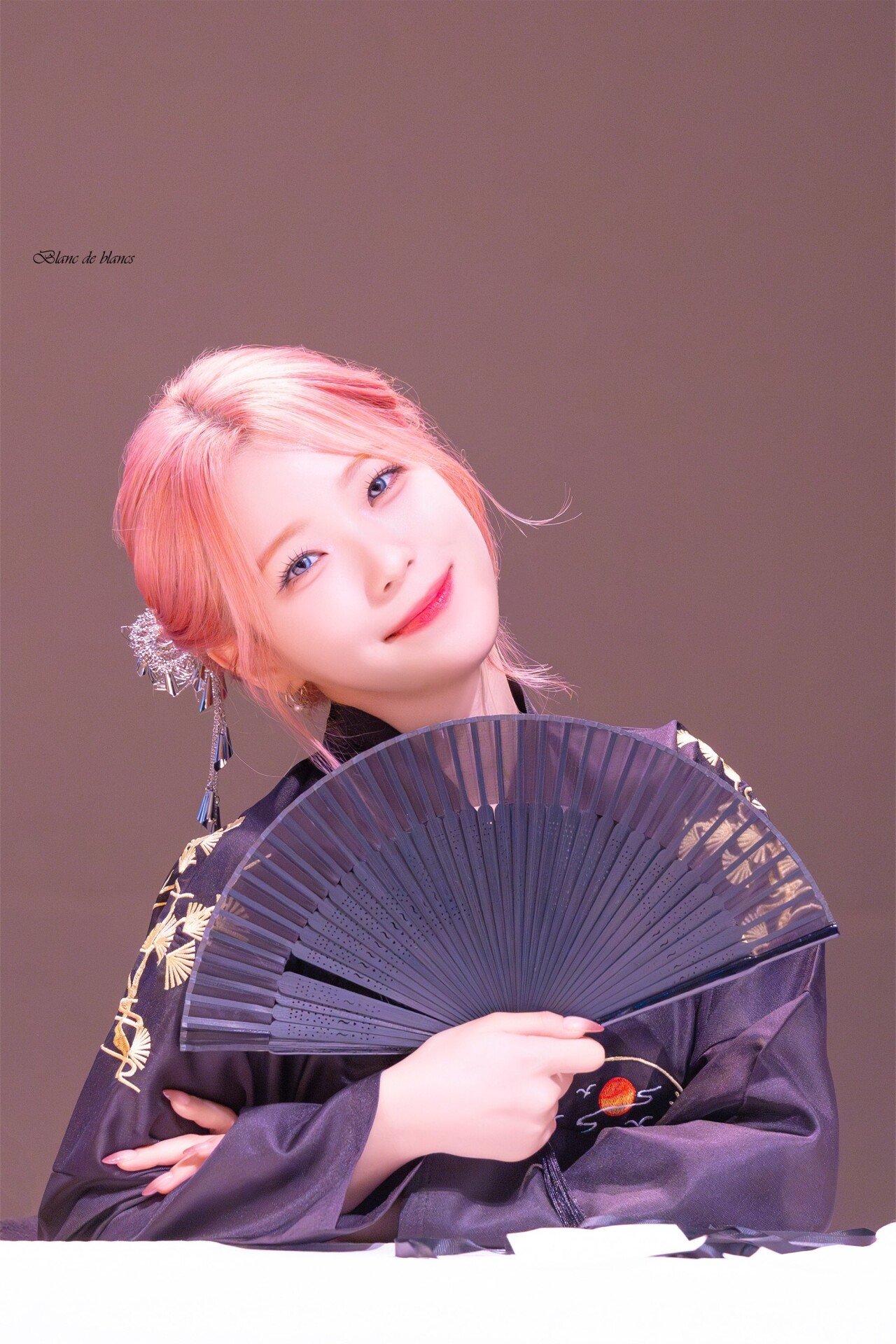 프로미스나인 지헌