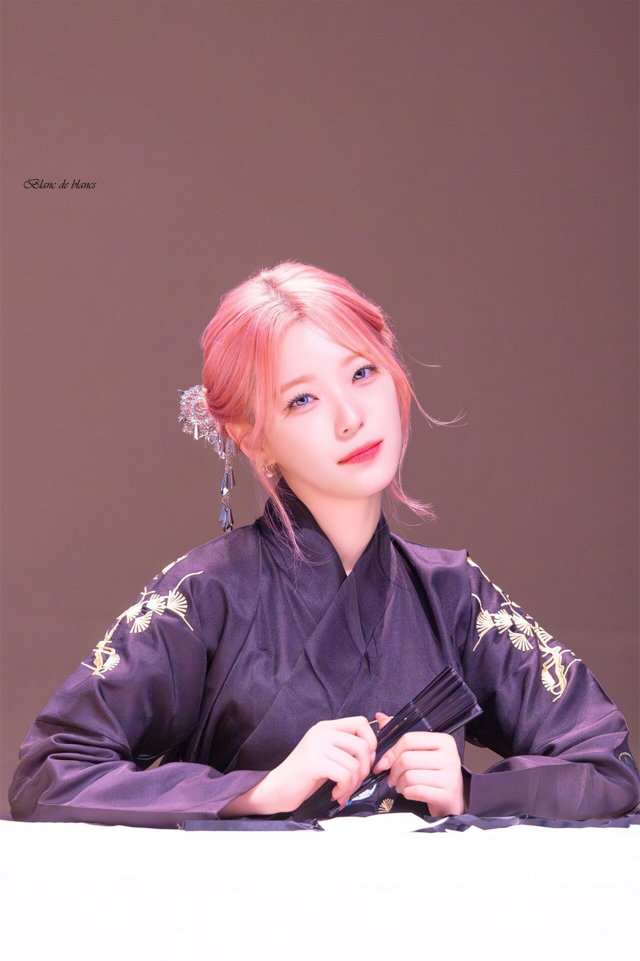 프로미스나인 지헌