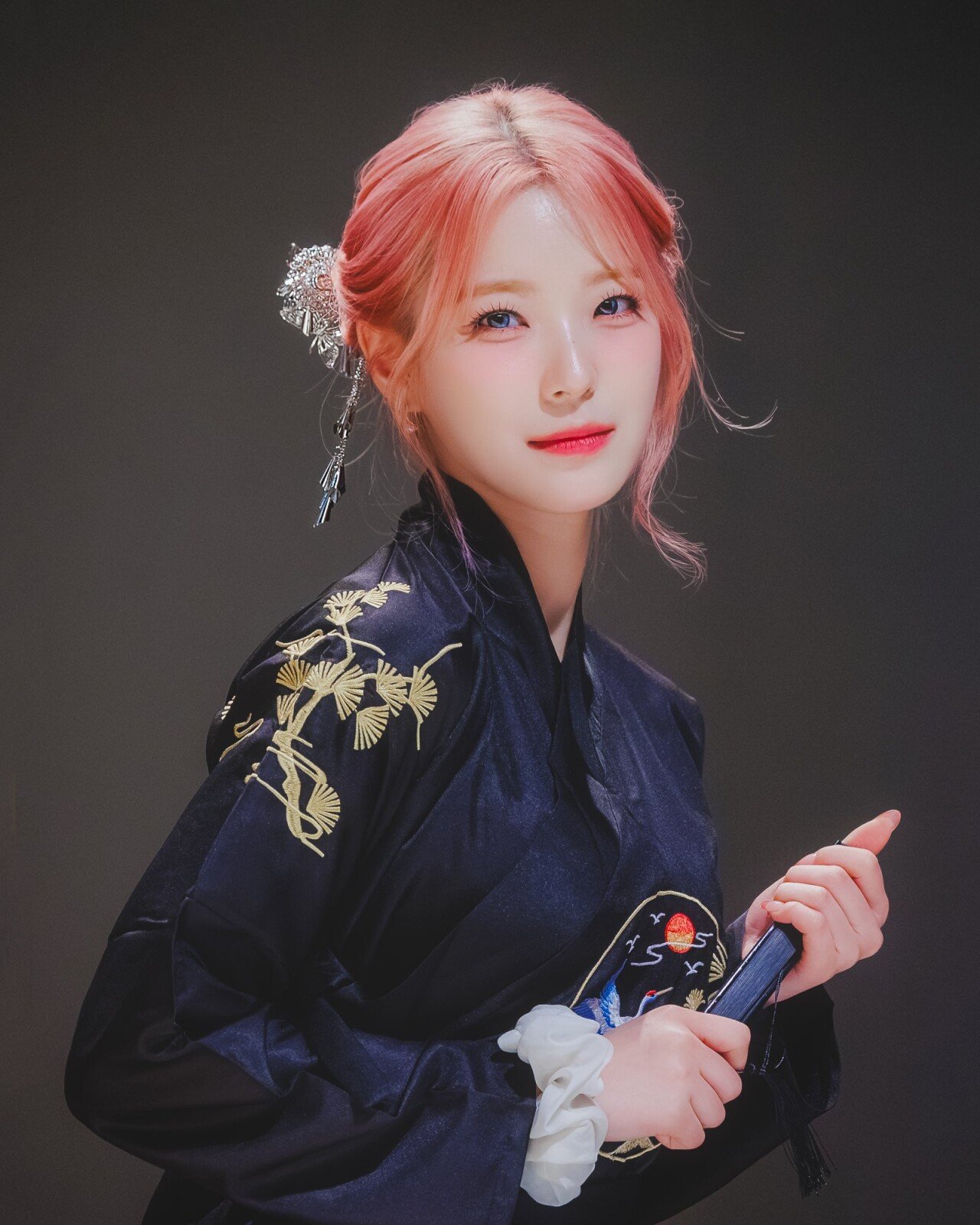 프로미스나인 지헌