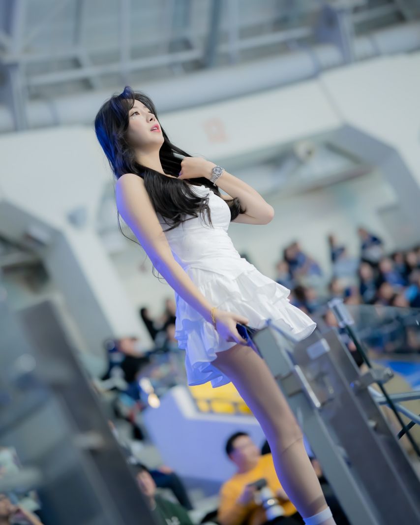안지현