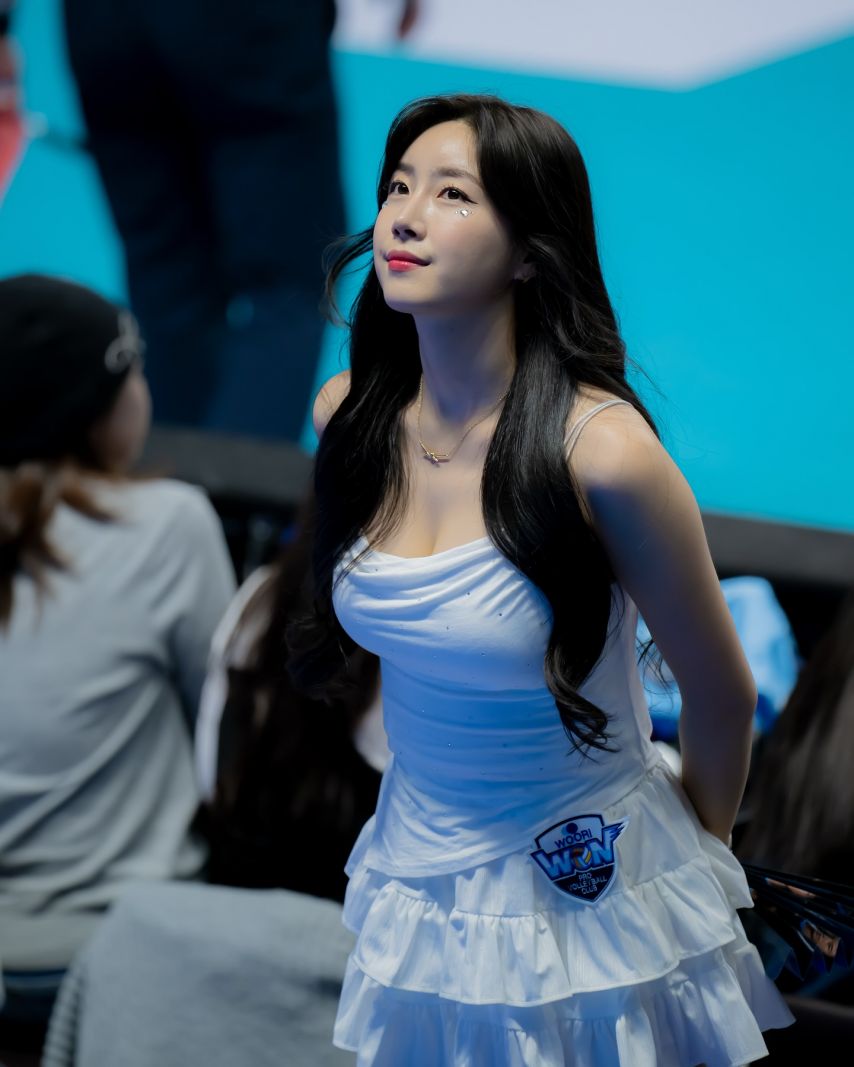 안지현