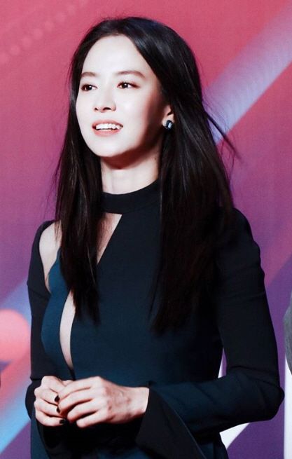언더붑이 보일락말락 독특한 드레스 송지효