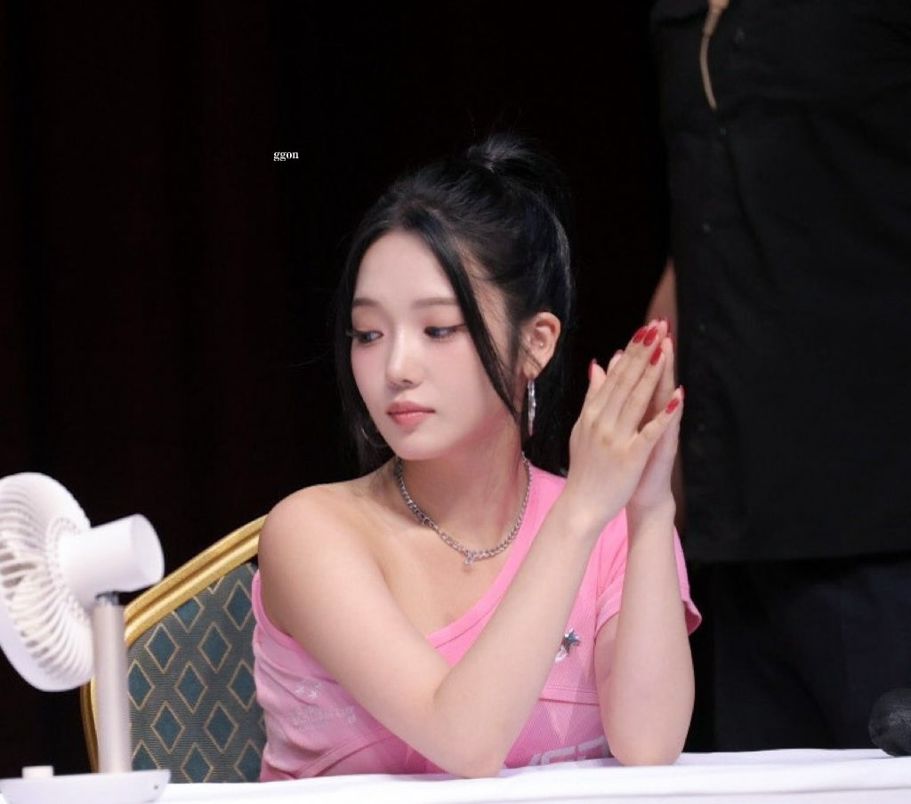 프로미스나인 지선